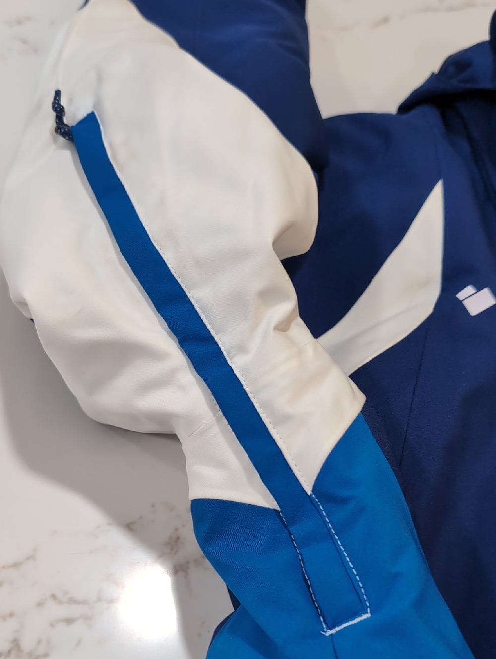 Obermeyer Women's Jette Ski Jacket - Picture 5 of 12